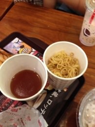 ラーメンバーガー…